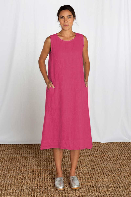 Cut Loose Solid Linen Seamed Easy Dress Berry