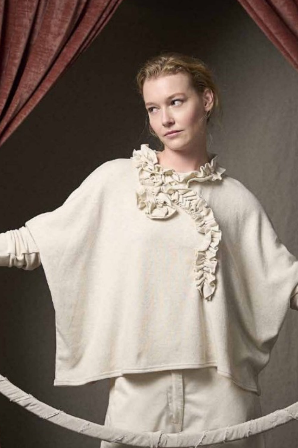 Ruffle Soft Basic Pullover